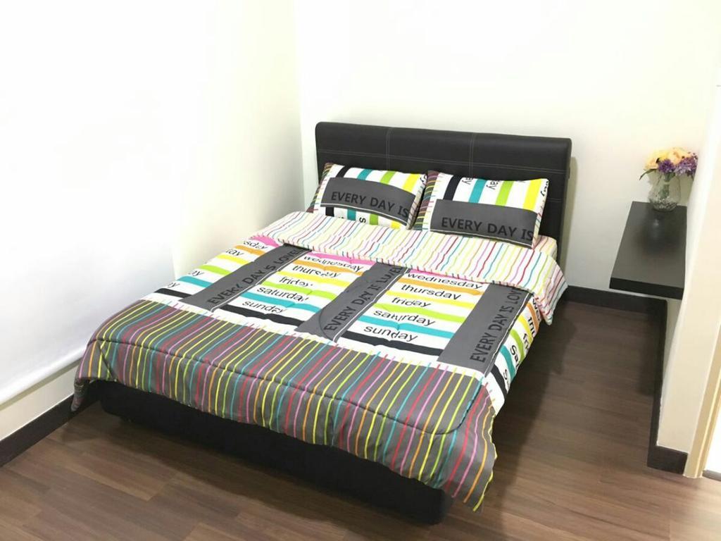 Sandakan Spacious And Comfortable Pool View Condo エクステリア 写真